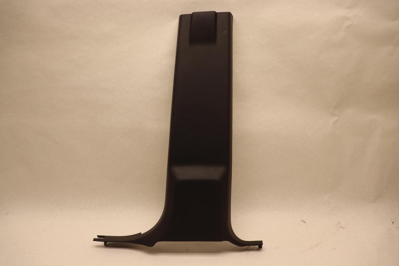 2011-2012 RAM 1500 CREW CAB RIGHT PASSENGER CENTER LOWER B PILLAR TRIM COVER OEM