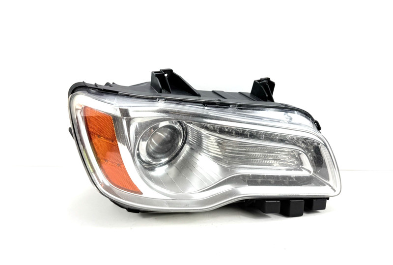 2011-2014 Chrysler 300 OEM Halogen Headlight Head Lamp Right Passenger Side RH