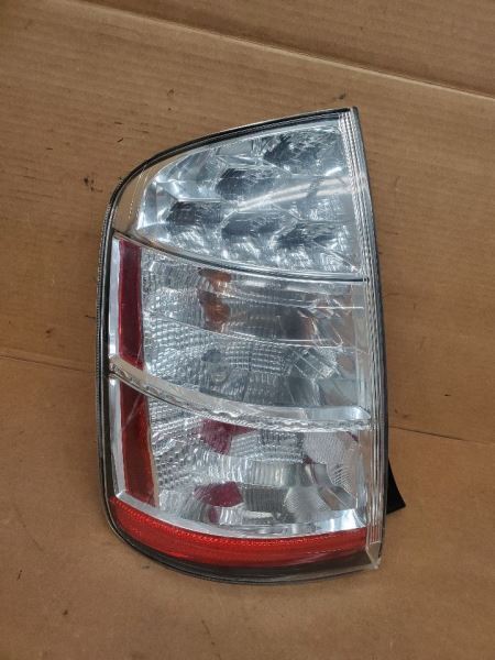 Driver Left Tail Light Fits 06-09 PRIUS 276204