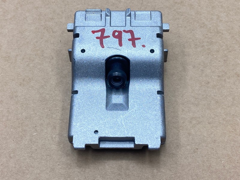 2020-2024 CADILLAC CT5 FRONT WINDSHIELD LANE ASSIST CAMERA MODULE OEM LOT797