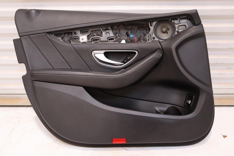 2015-2021 MERCEDES C-CLASS C300 W205 SEDAN FRONT LEFT DRIVER DOOR PANEL TRIM OEM