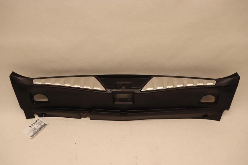 2014-2020 MASERATI QUATTROPORTE REAR TRUNK SILL LATCH SCUFF PLATE TRIM PANEL OEM