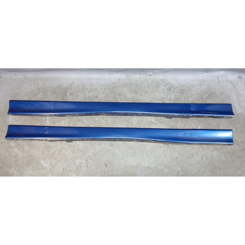 92-99 BMW E36 3-Series Exterior Side Skirt Rocker Panel Pair Avus Blue OEM