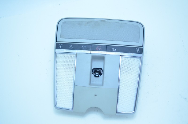 07-09 MERCEDES W221 S CLASS FRONT OVERHEAD DOME LIGHT LAMP OEM
