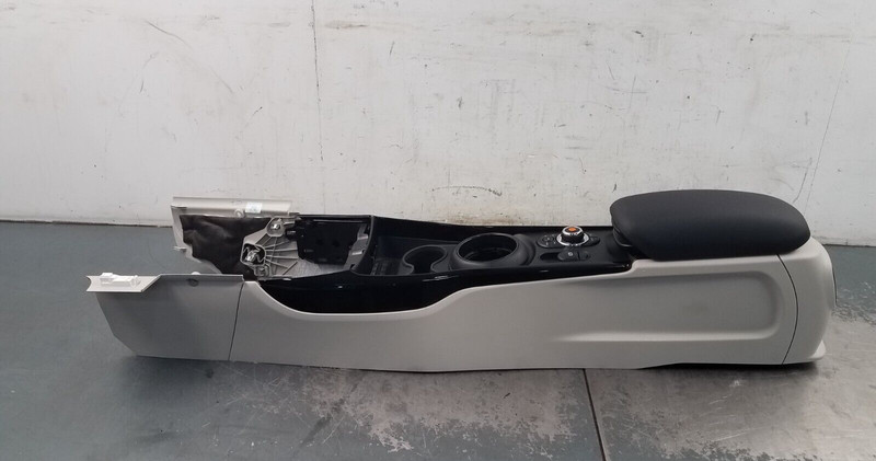 2020 Mini Cooper Clubman JCW John Works Center Console Armrest Controls #1266 H6