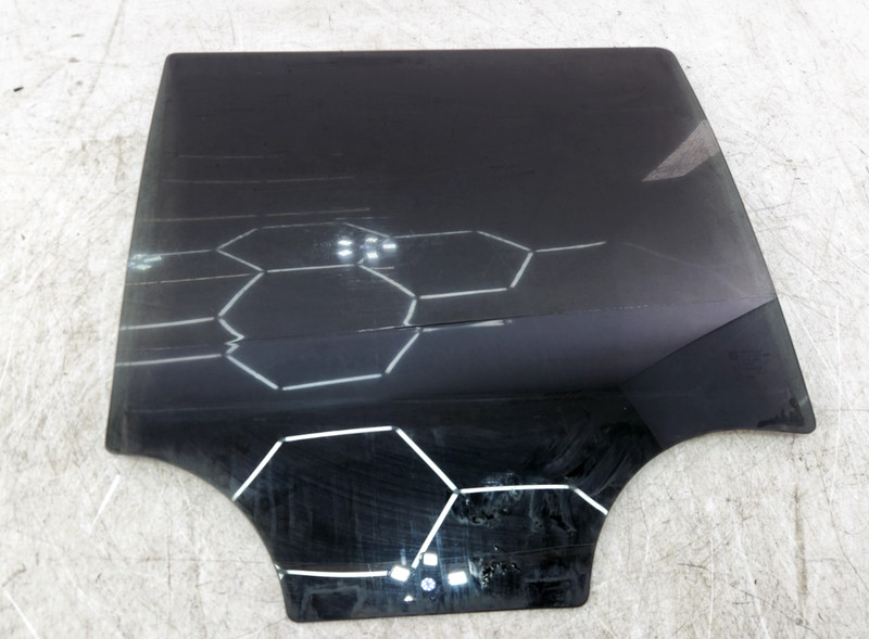 ✅15-20 OEM Cadillac Escalade Rear Right Passenger Side Door Window Glass Tint