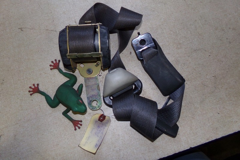04 GRand Prix GT, 8175 01 L017 LH, 8169, Drivers Front Seat Belt *Free Shipping*