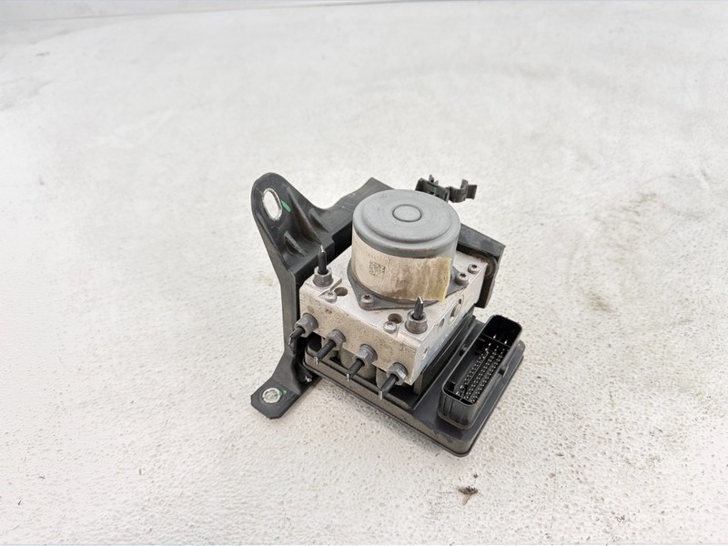 2015-2018 JEEP RENEGADE ANTI LOCK BRAKE SYSTEM ABS PUMP MODULE OEM