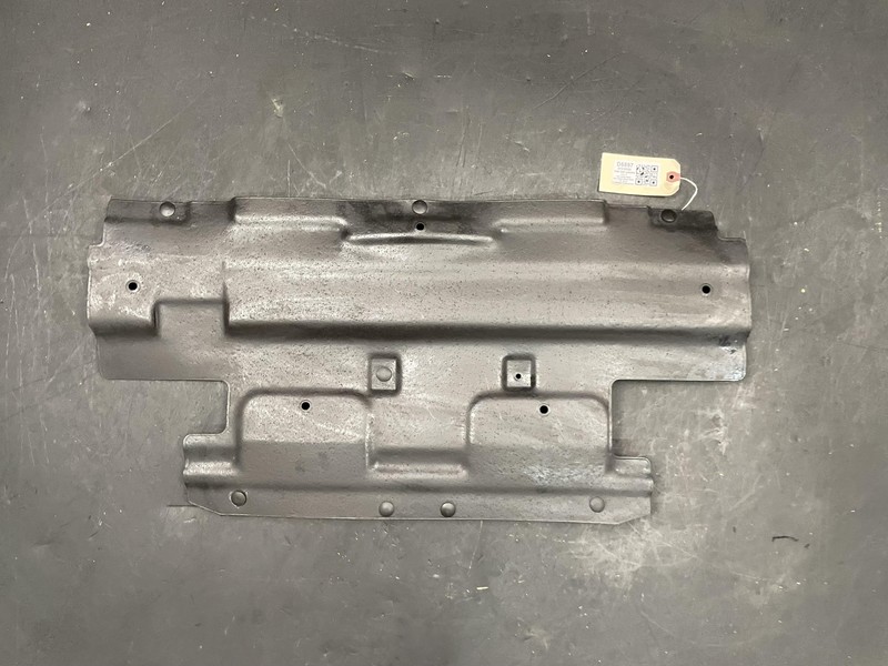 Radiator Lower Cover Baffle 2018 Dodge RAM 1500 55057071AB 2013 2014 2015 - 2022