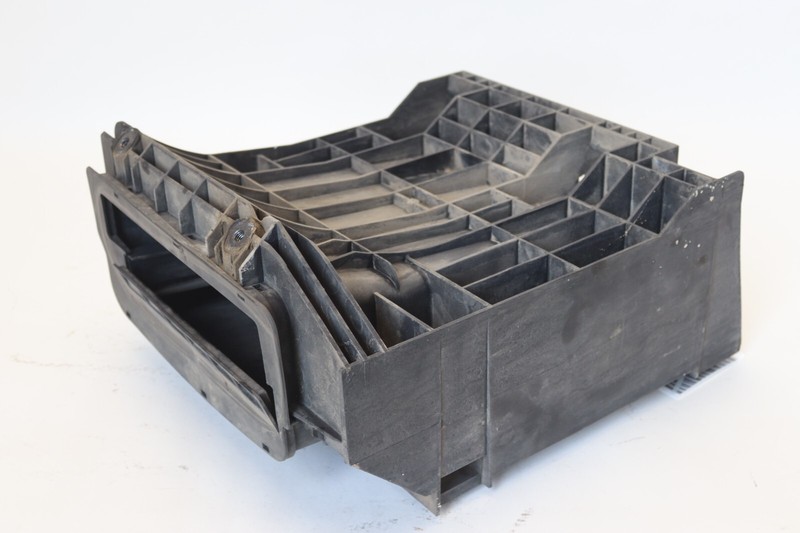 2003-2018 VOLVO VNL D13 AIR CLEANER FILTER BOX HOUSING 20358884 OEM