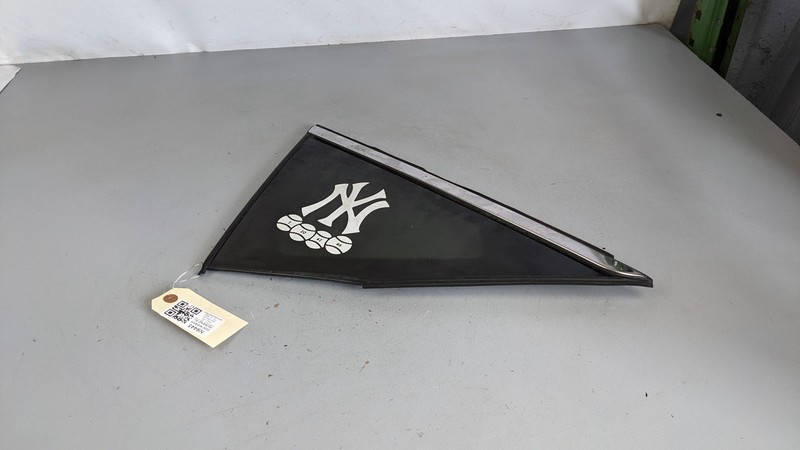 Rear Left Quarter Window Glass 2020 Nissan Murano 83301-5AA0A 2015 2016 - 2022