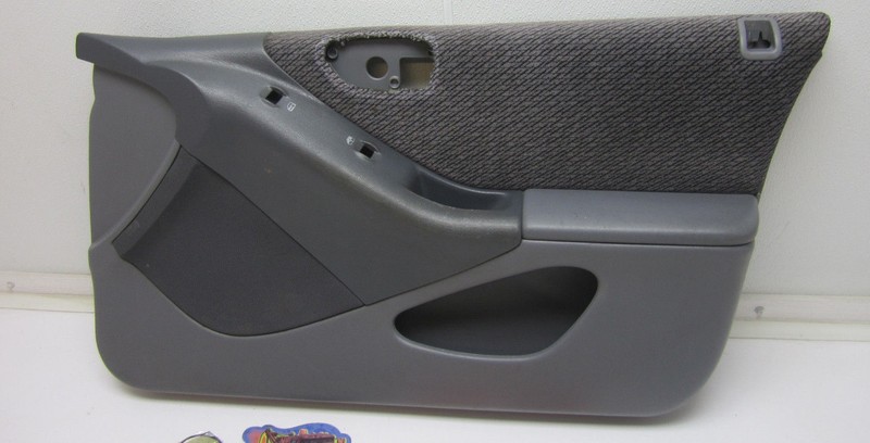 DOOR PANEL RIGHT FRONT RH RF GREYCAR 95 96 97 98 99 00 STRATUS BREEZE CIRRUS
