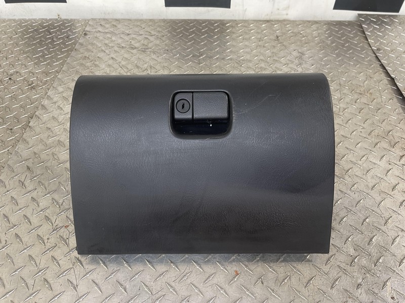 1999-2000 Mazda MX-5 Miata 1.8L Black Glove Box Assembly Oem.