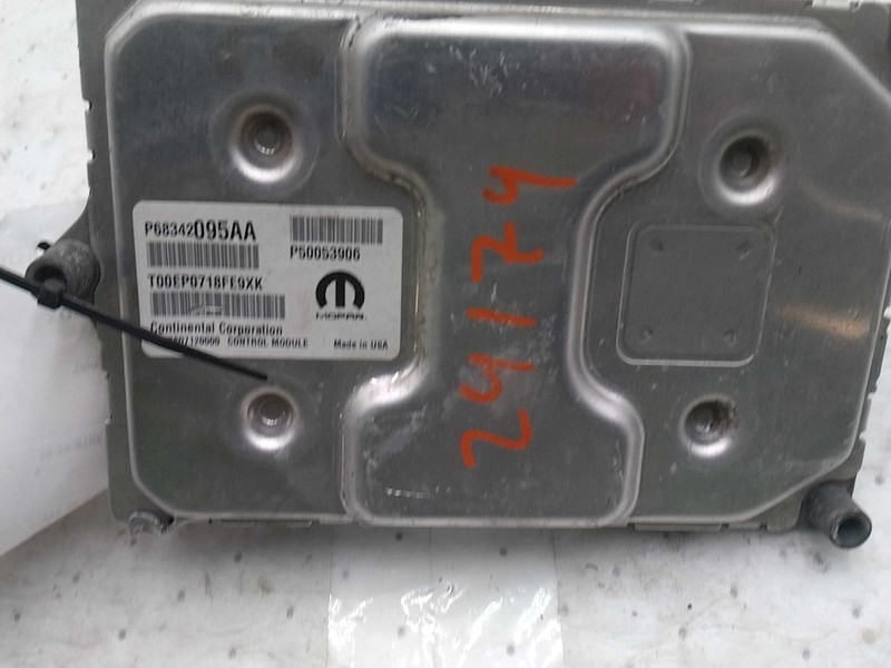 2018 Jeep Compass Engine Control Module ECM 2.4L OEM 88K Miles Grey