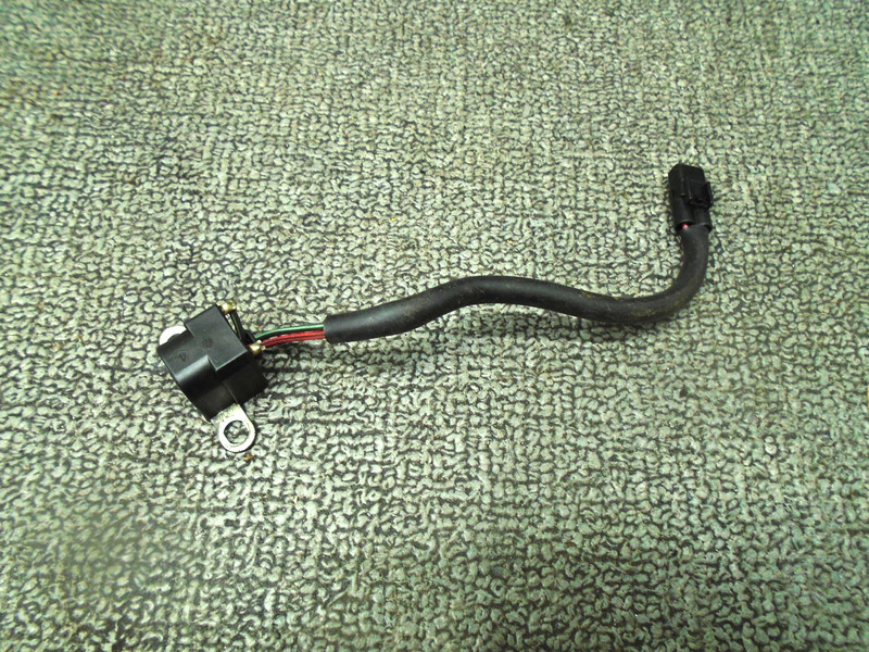 OEM Suzuki Ignition Timing Coil 32160-98L00 Used Outboard 2018-2025 350 HP