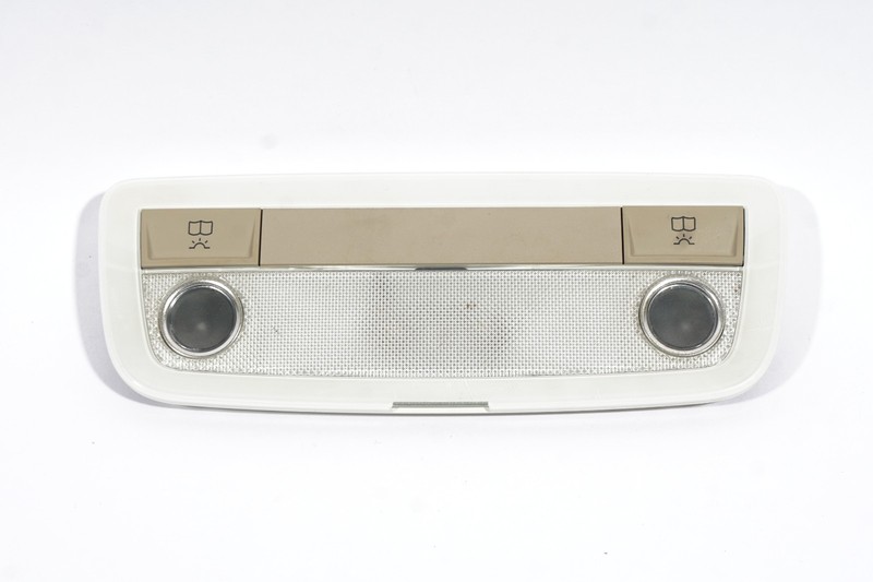 2008 - 2014 MERCEDES BENZ C300 4MATIC REAR INTERIOR READING DOME LIGHT OEM