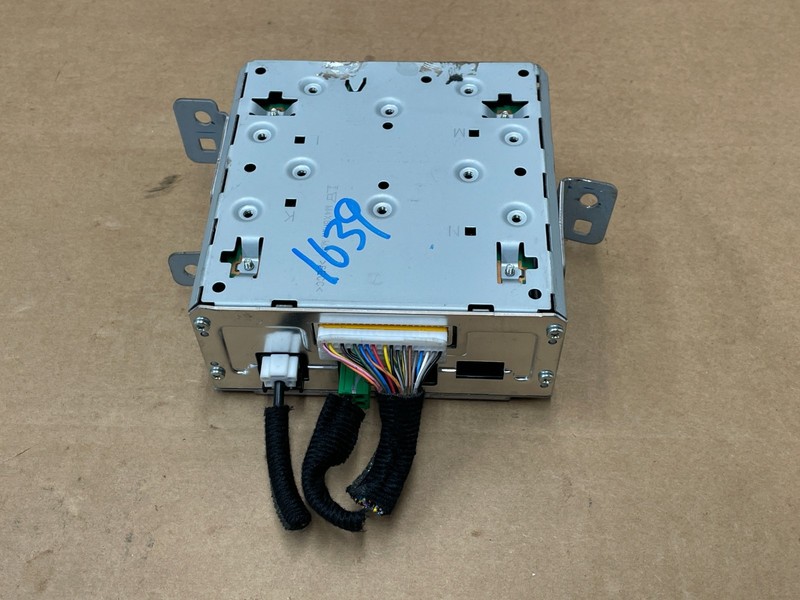 2025 25 Kia K4 Dash Radio Audio Navigation Media Control Unit 1639 OEM