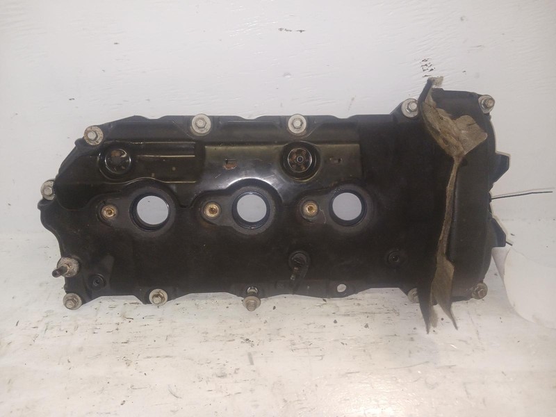 13 BUICK LACROSSE driver side Valve Cover 3.6L OEM