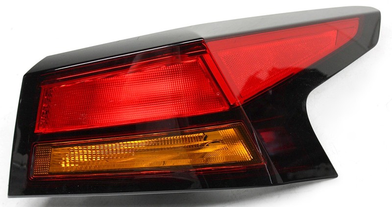 OEM Right Passenger Side Halogen Tail Lamp For Nissan Altima 26550-6CA1A