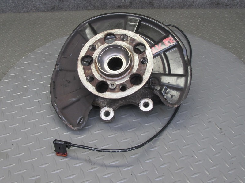 2012-2020 MERCEDES R172 SLK SLC RWD REAR RIGHT SIDE SPINDLE KNUCKLE WHEEL HUB