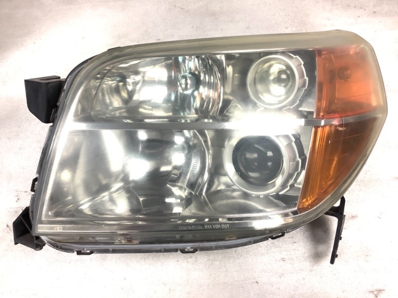 06-08 Pilot Left Driver Headlight Beam Unit Lamp Light Plastic Lens Used OEM