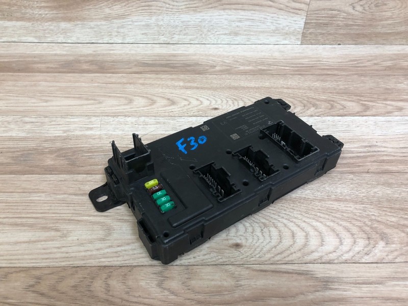 BMW OEM F30 320 328 335 REAR LIGHT FOOTWELL BODY CONTROL MODULE 2012-2018 2