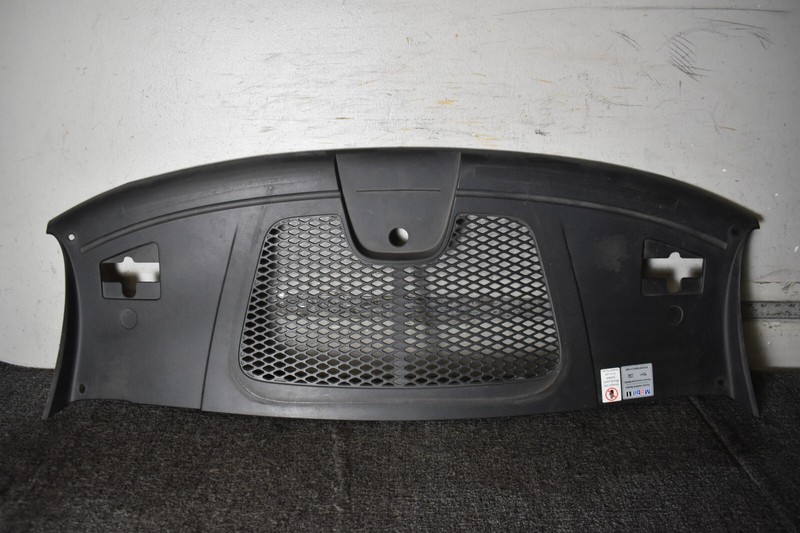 2019-2020 Porsche Macan Radiator Support Splash Shield 95B805806 OEM #215534
