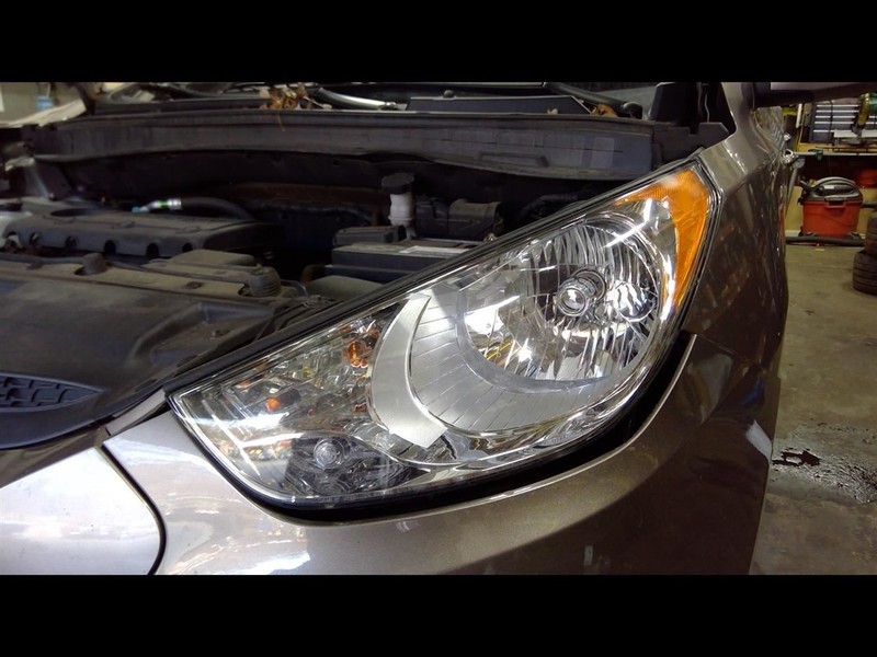 Driver Left Headlight Fits 10-13 TUCSON 1481027