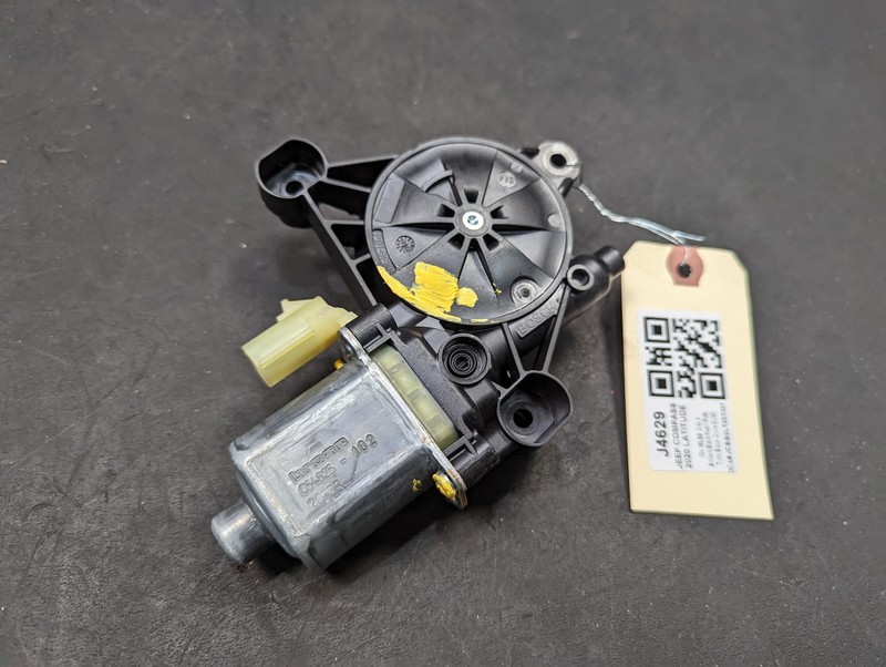 Rear Right Door Window Regulator Motor 2020 Jeep Compass 68292086AA 2017 - 2022