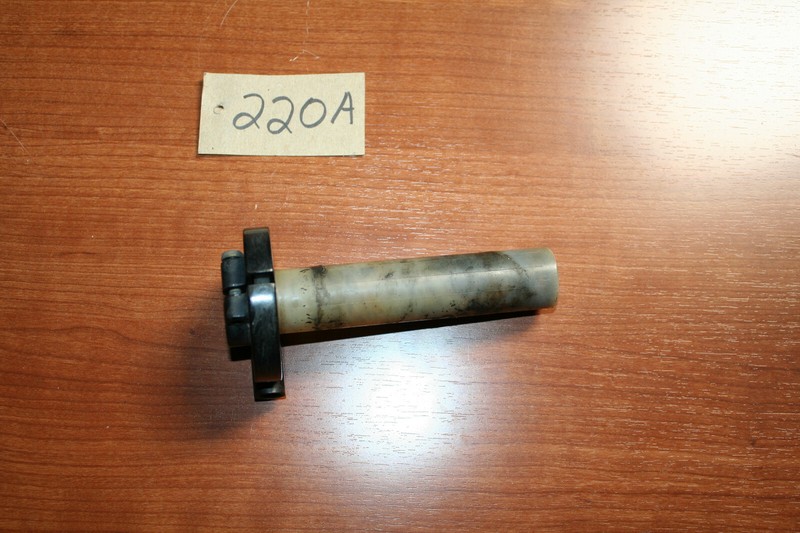 1981 Honda XL 185S Twist Throttle Assembly Housing OEM 81 C