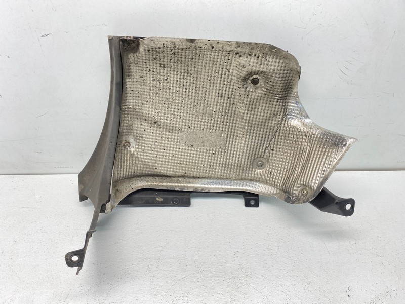 02-05 Porsche Carrera 911 996 Rear Left Bumper Cover Splash W/ Heat Shield OEM✅