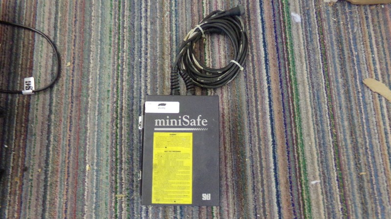 StI miniSafe 42268-06 Light Curtain Controller MS4324 *FREE SHIPPING*