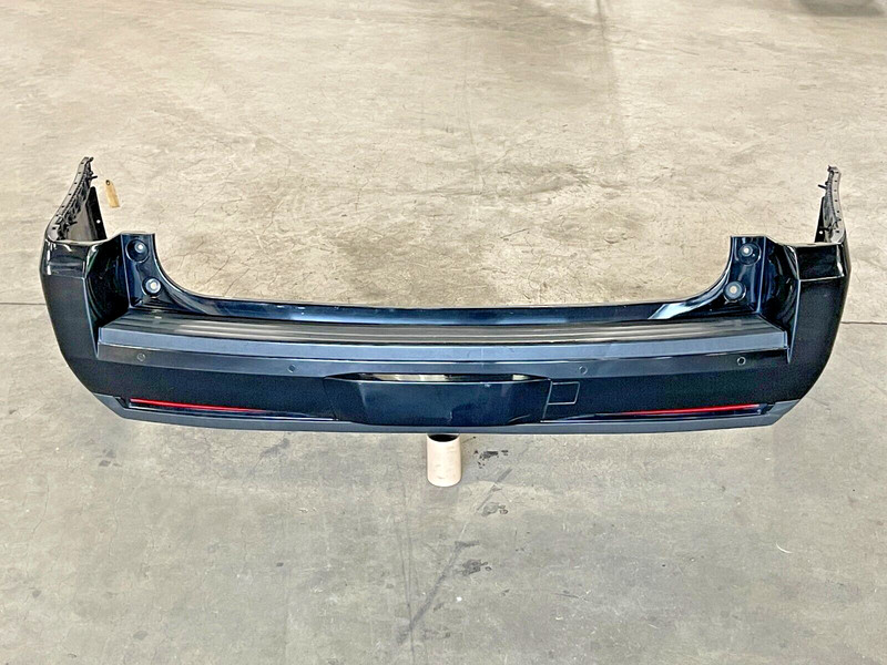 ⭐2015-2016 CADILLAC ESCALADE REAR BUMPER COVER PANEL TRIM BLACK OEM LOT2488