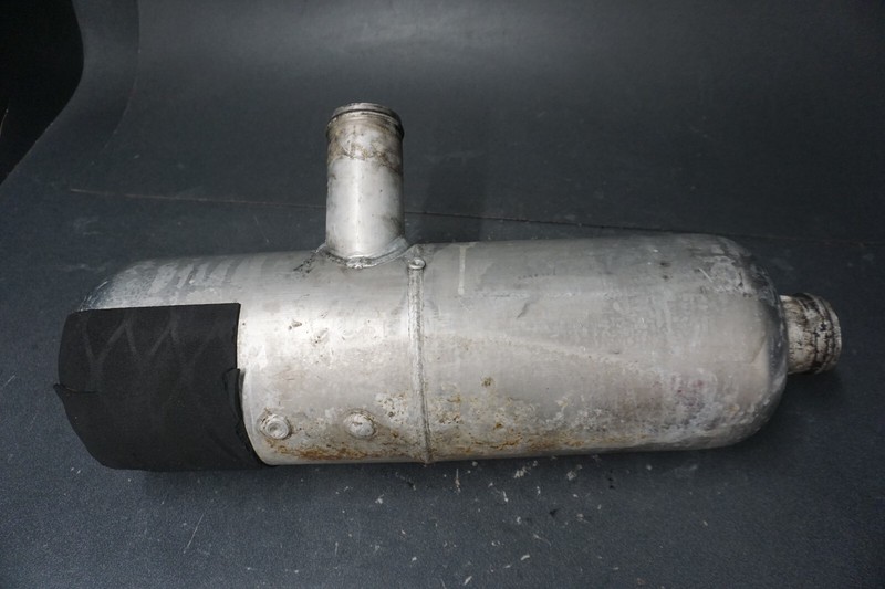 1998-2000 Yamaha OEM Exhaust Muffler Water Box Silver Freshwater WaveRunner GP