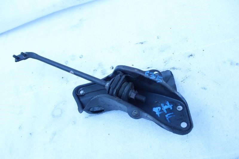 1983 TOYOTA SUPRA RIGHT PASSENGER SIDE FRONT LOWER CONTROL ARM FRAME LINK