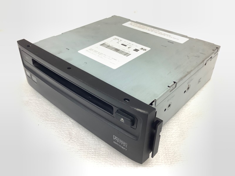 03-04 Pilot EXL(RES) CD DVD Player Dashboard Entertaining System Module Unit OEM