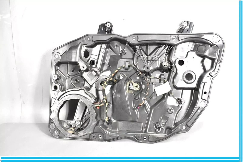 11-18 Volkswagen Touareg Front Right Window Regulator W/ Panel 7P6837756C
