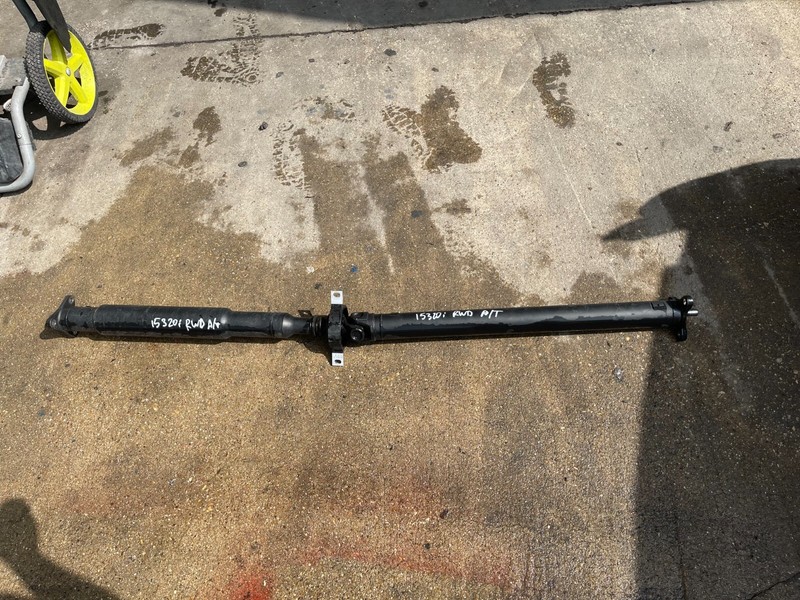 13-18 BMW 320i F30 A/T RWD REAR DRIVESHAFT PROPELLER DRIVE SHAFT OEM 7609365