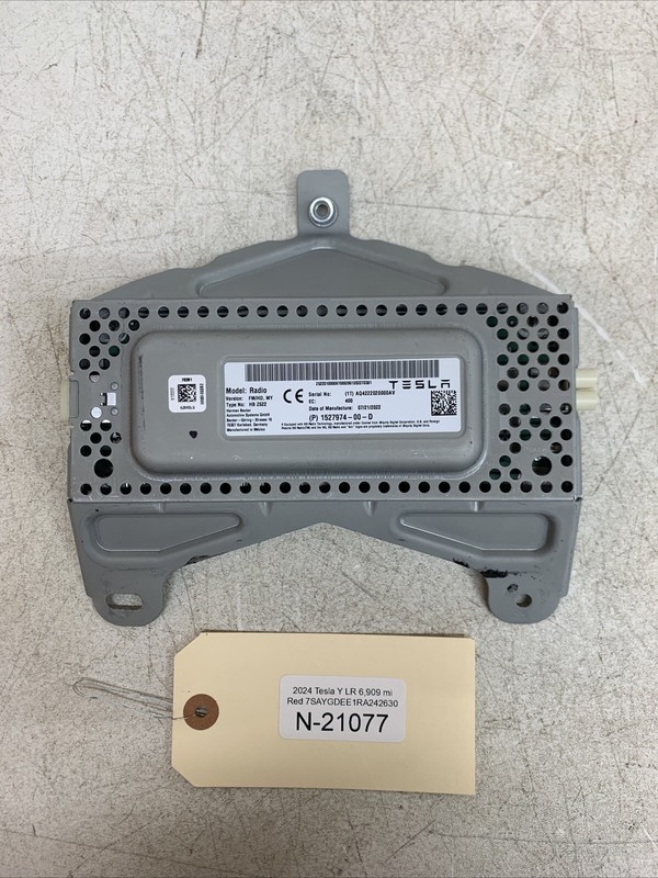 ⚡️24-25 TESLA Y Radio FM HD Receiver Control Unit Module 1527974-00-D 21077 B114