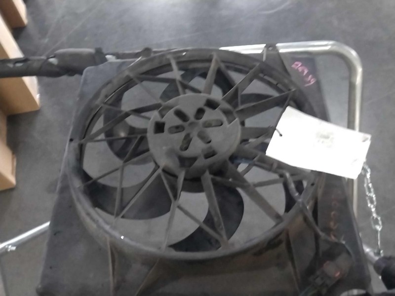 2005 Jeep Liberty Engine Cooling Fan Motor Black 3.7L 142K Miles Used Part