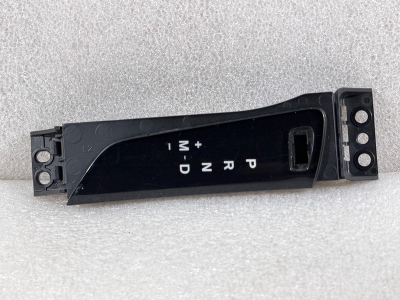 2018 Toyota CHR center console gear shifter indicator assembly OEM 76K510 #015