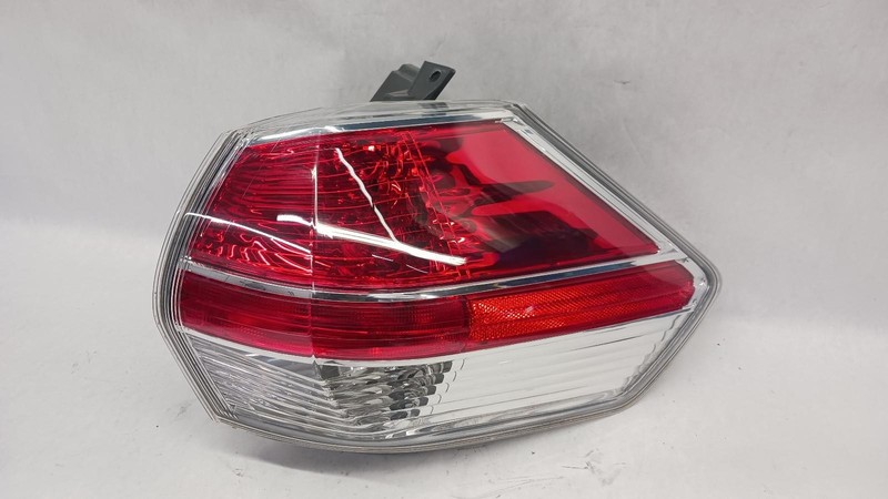 14-'17 NISSAN ROGUE Right passenger outer Taillight OEM Grade A!