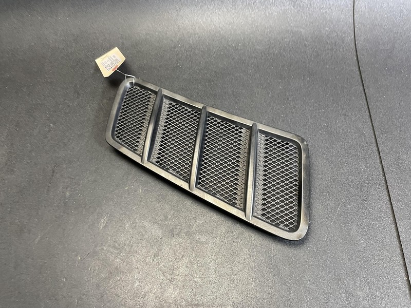 Hood Right Air Grille 2018 Mercedes GLS 550 1668800205 2017 2019 X