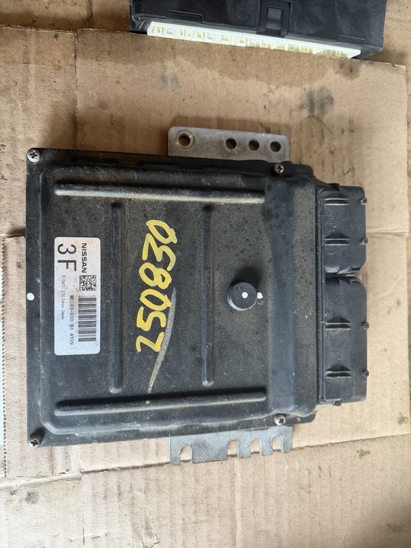2005 QX56 Engine Computer Control Module ECU