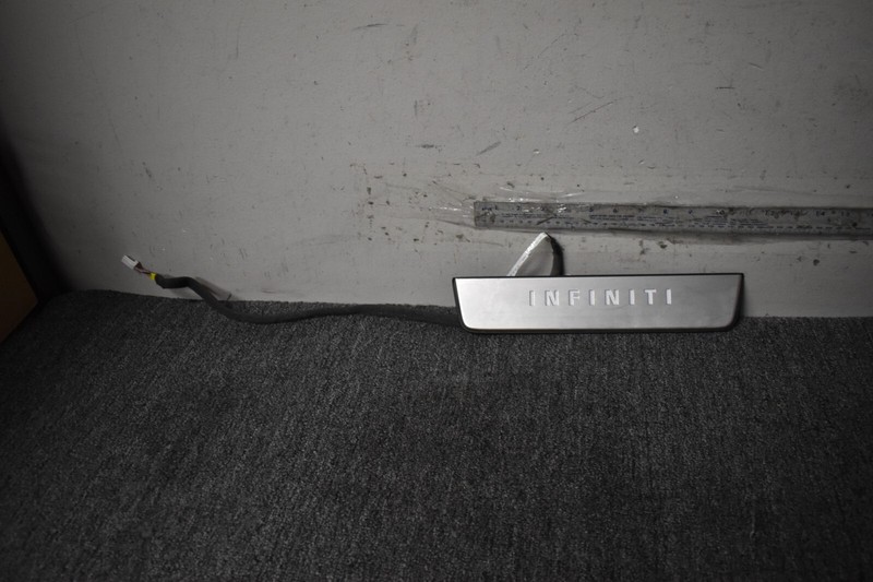 2019-2021 INFINITI QX80 LUXE KICK PLATE REAR LEFT SIDE FACTORY OEM