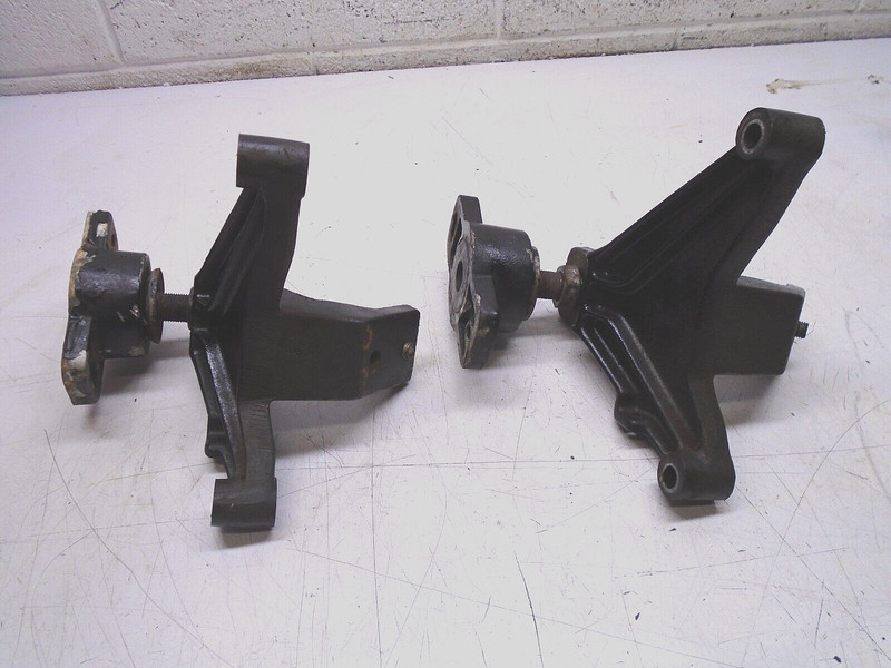 X2 63499 66284 Mercruiser Ford V8 302 351 Motor Engine Mount Bracket Set