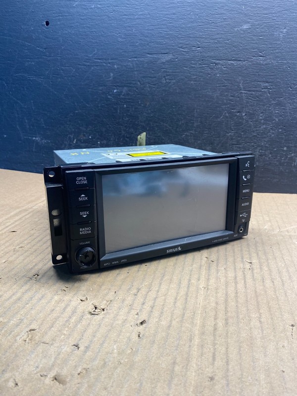 2008 2013 Jeep Dodge Chrysler Screen Display CD Player Satellite Radio ad1724 DG