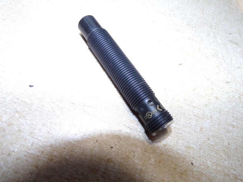 IFM IFW201 Proximity Sensor *FREE SHIPPING*