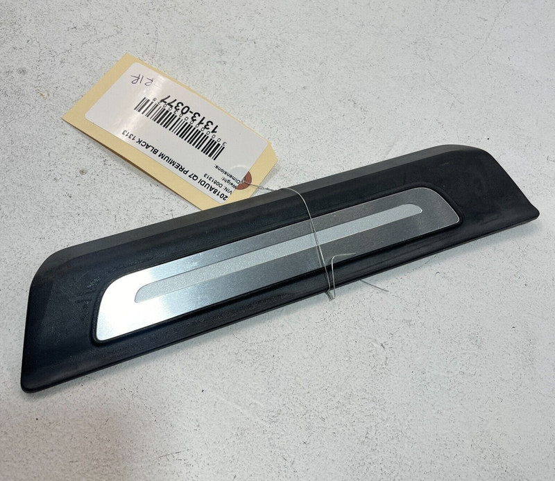 2017-2018-19-20-21-22-2023 Audi Q7 Rear Right Passenger Door Sill Trim Black OEM