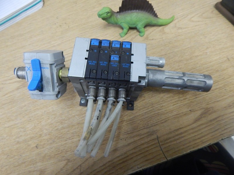 Festo CPV-14-V1 ASY-1406 M341 18210 W/S 1058486 Valve Assembly *FREE SHIPPING*